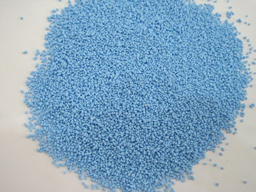 O azul salpica salpicos detergentes do pó dos salpicos coloridos do sulfato de sódio para o pó de lavagem