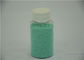 A cor verde salpica salpicos detergentes do sulfato de sódio dos salpicos